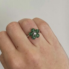 OCEANIA White Gold Green Garnet Posey Cluster Ring