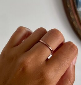 LILA Rose Gold Waves Stacking Ring