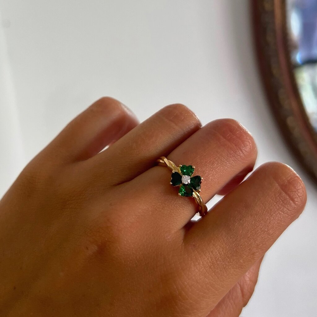 OCEANIA Gold Green Garnet Flower Felicia Ring