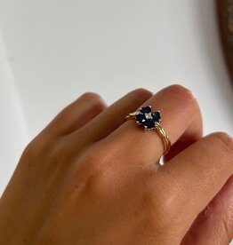 OCEANIA Gold Blue Sapphire Flower Felicia Ring