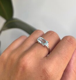 OCEANIA White Gold Topaz and Diamond Zeyno Ring