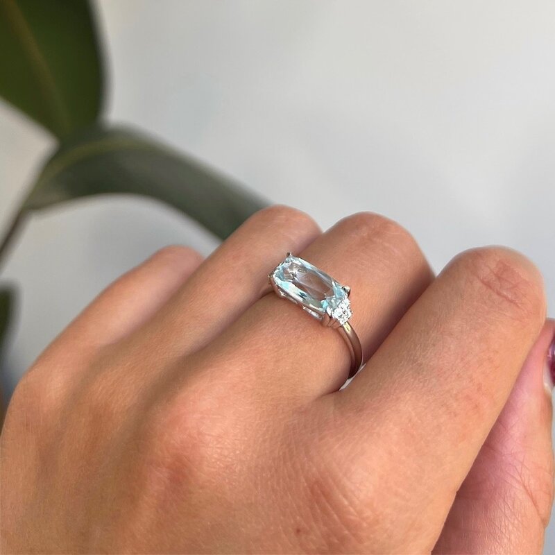 OCEANIA White Gold Topaz and Diamond Zeyno Ring
