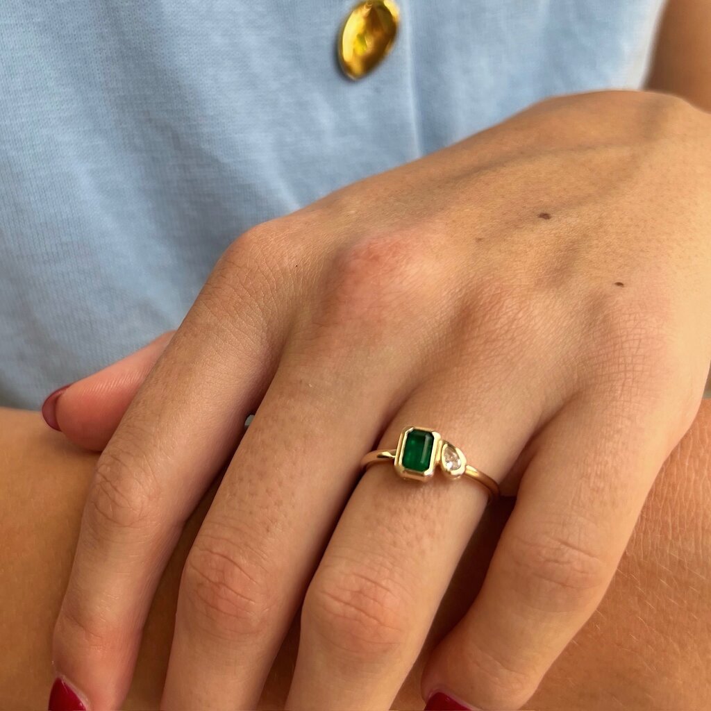 OCEANIA Gold Emerald and Diamond Tabitha Ring