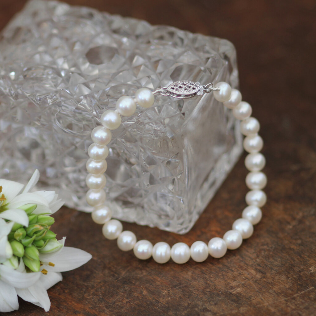 GATSBY Silver White Freshwater Pearl Bracelet