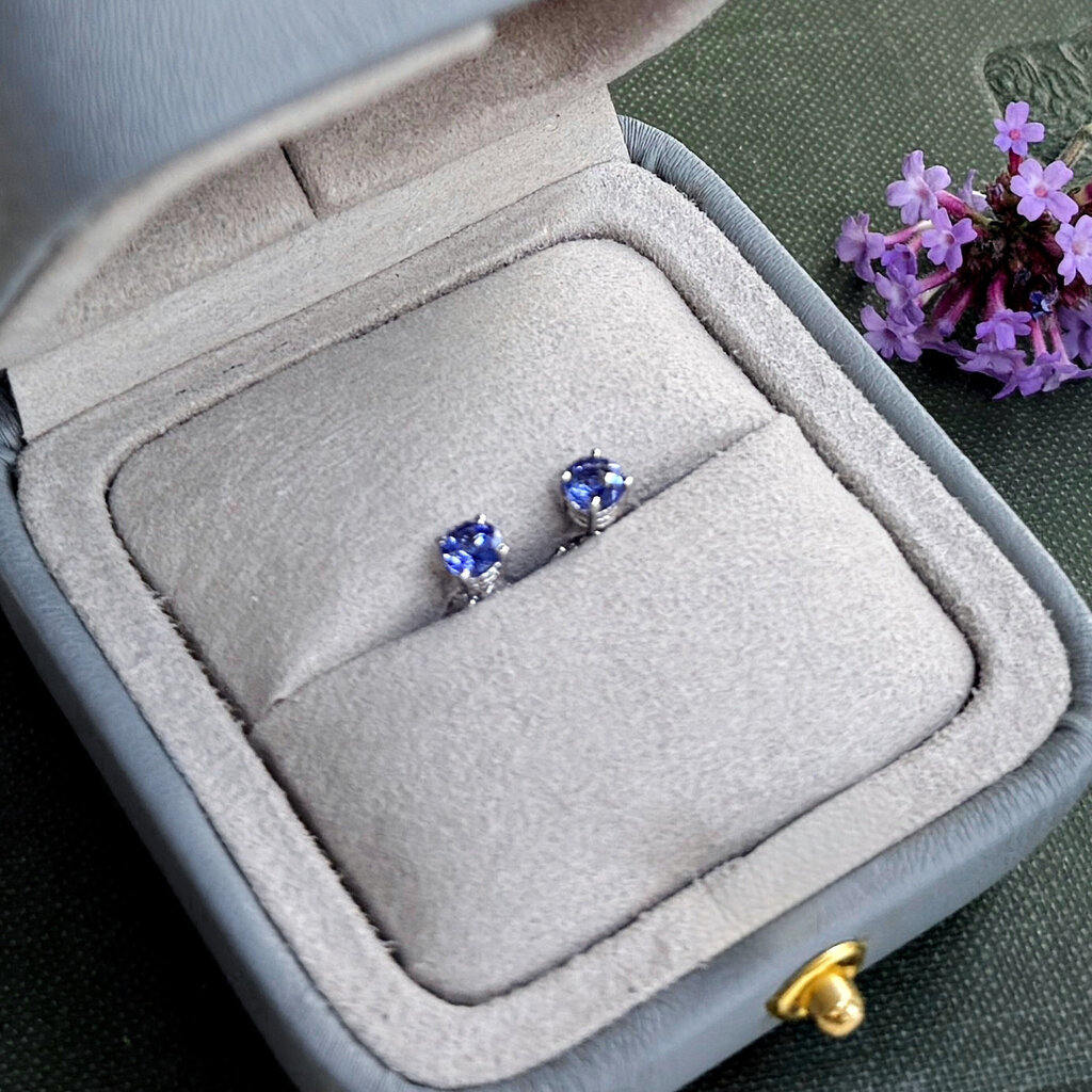 OCEANIA Tanzanite White Gold Stud Earrings
