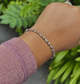 BLOSSOM White Gold Marquise Leaf Tennis Bracelet 3.89ct