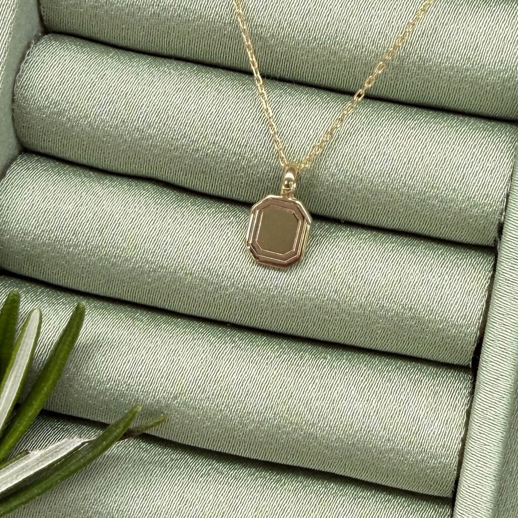 Gold Monroe Portrait Necklace