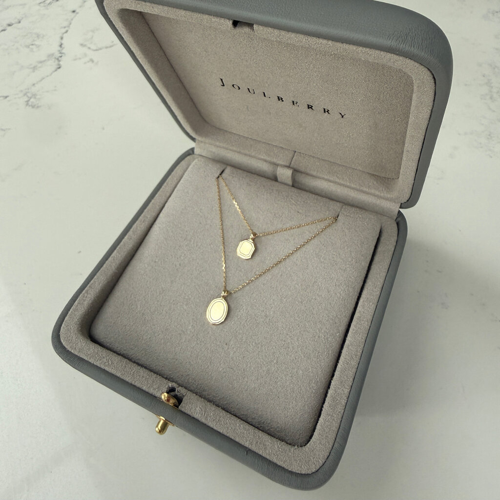 Gold Monroe Oval Necklace
