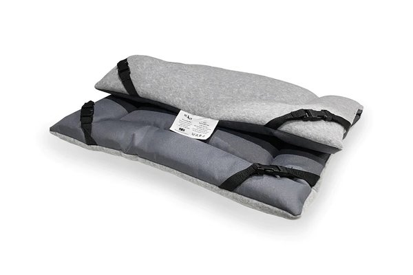 HIK9 HIK9 Omkeerbaar fleece kussen mergel/grijs HIK9 HIK9 Omkeerbaar fleece kussen mergel/grijs
