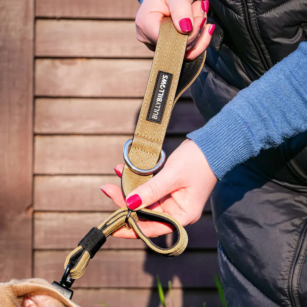 BullyBillows Bullybillows verstelbare Combat Traffic Lead