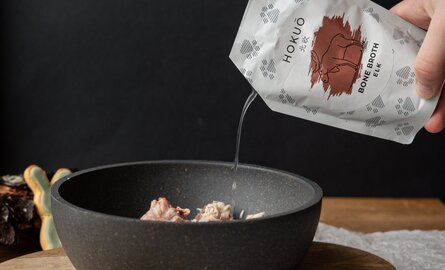 Voordelen van bottenbouillon voor de gezondheid van je hond