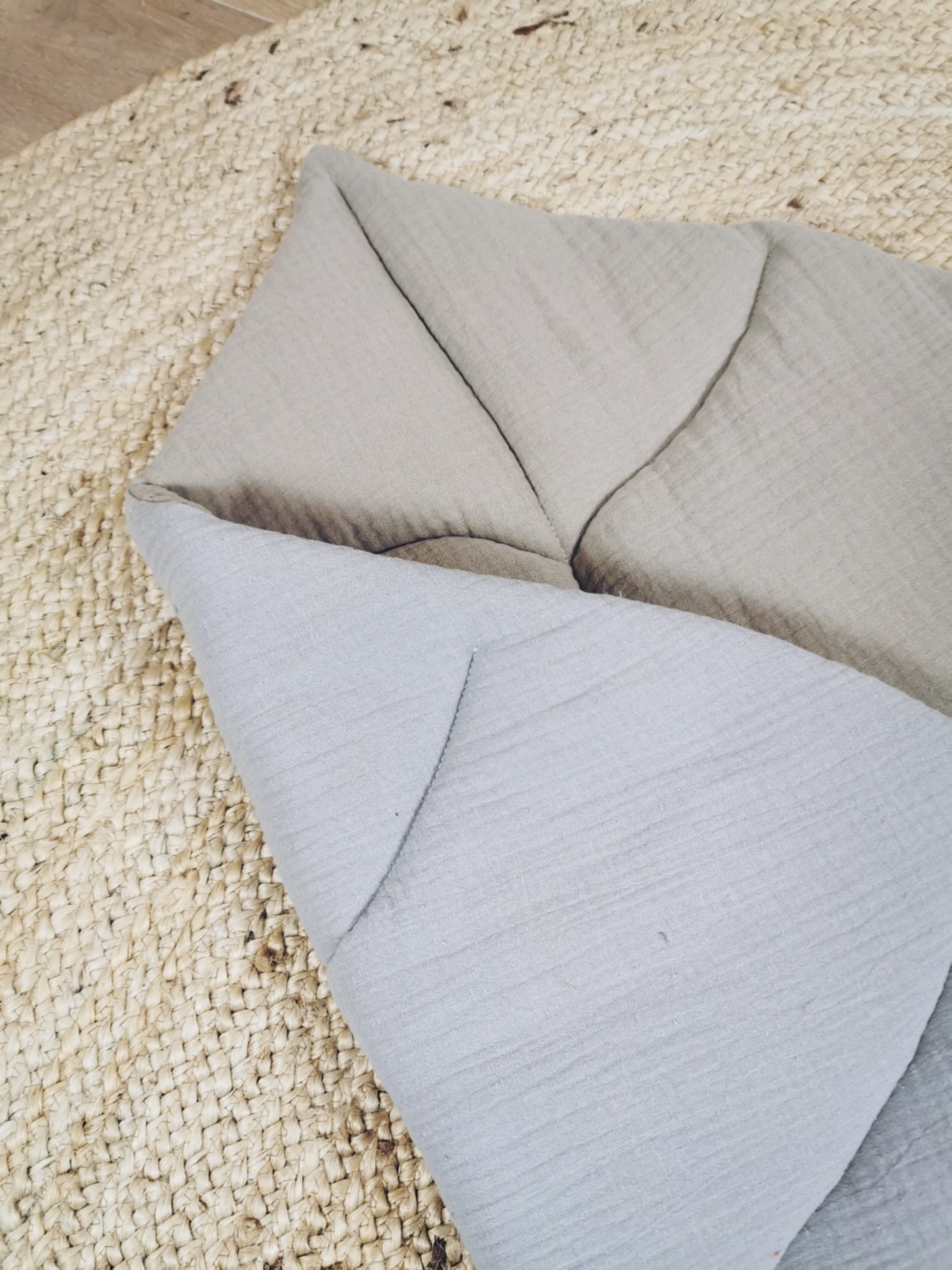 Design Your Own Leaf Playmat! By Lovelies