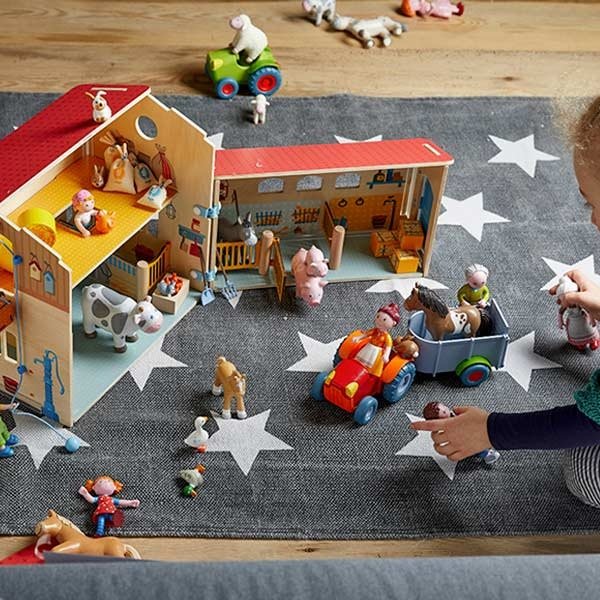haba doll house