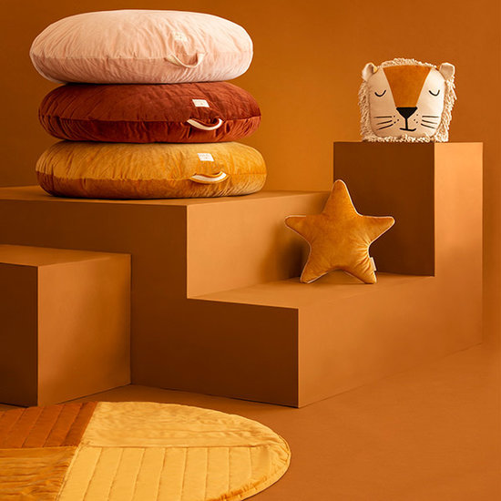 Nobodinoz Star cushion Aristote Farniente Yellow Nobodinoz