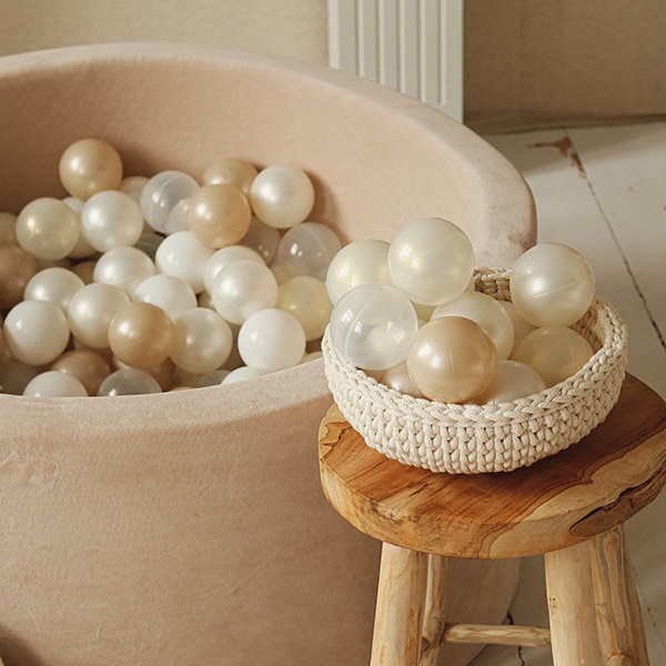 Ball Pit Velvet Beige 90x40 Balls Moje Little Thingz