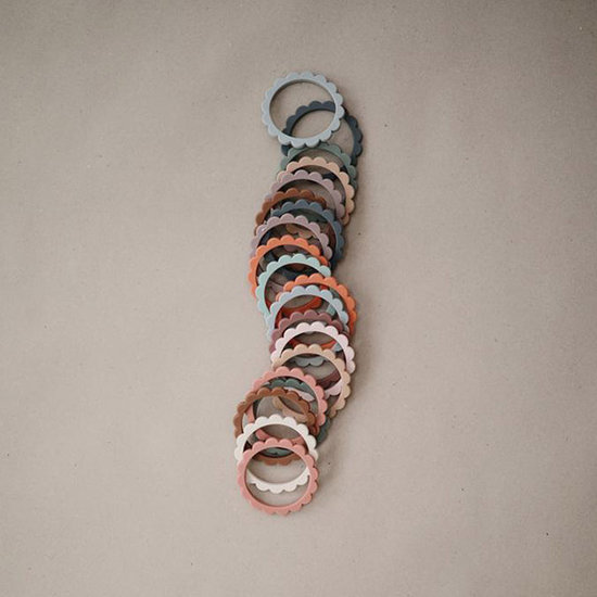 Mushie Mushie bracelet de dentition Flower Black