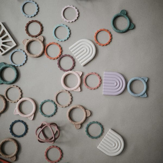 Mushie Mushie bracelet de dentition Flower Dried Thyme