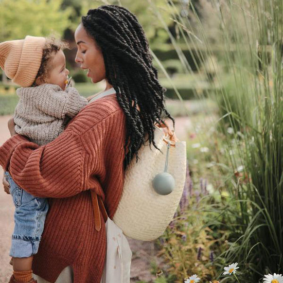 Mushie Mushie siliconen fopspeenhouder Powder blue