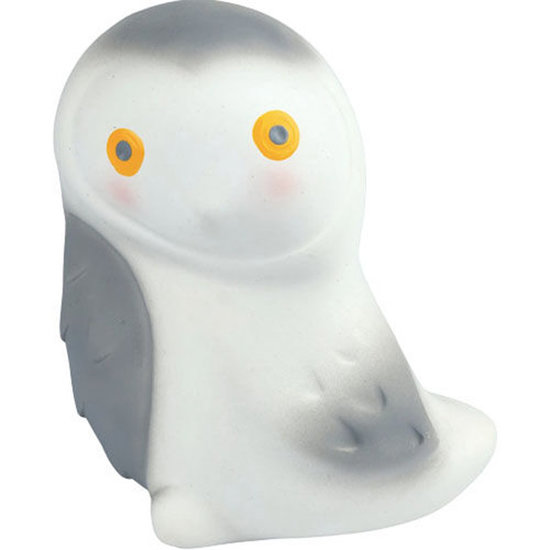 Tikiri Tikiri bath toy with bell snowy owl