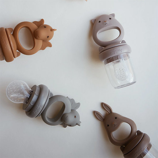 Konges Slojd Konges Slojd fruit feeding pacifier Whale/L'Eau