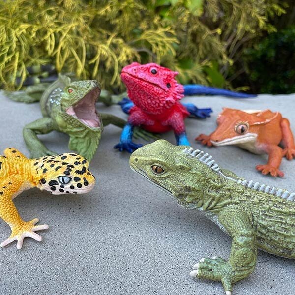 Figurines 9 animaux Afrique du Sud ; jouets en plastique safari zèbre lion