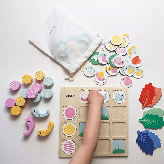 Janod Janod educational game double entry table snails