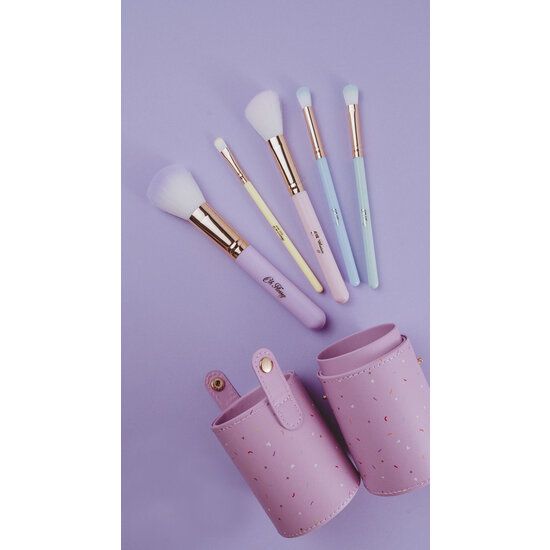 Oh Flossy Oh Flossy Set de pinceaux de maquillage arc-en-ciel 5 pièces