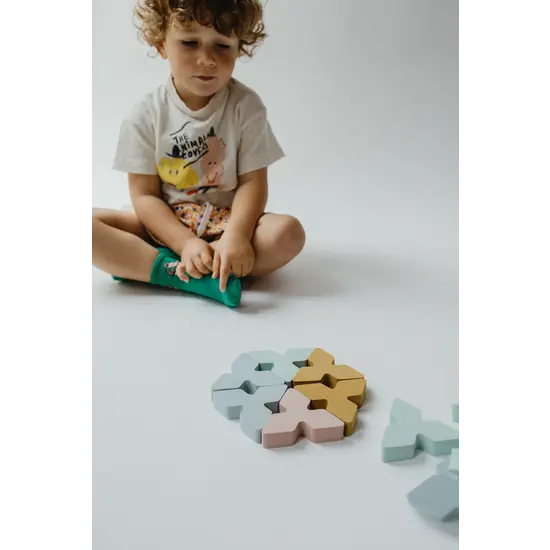 Moes Play Moes Trianglo