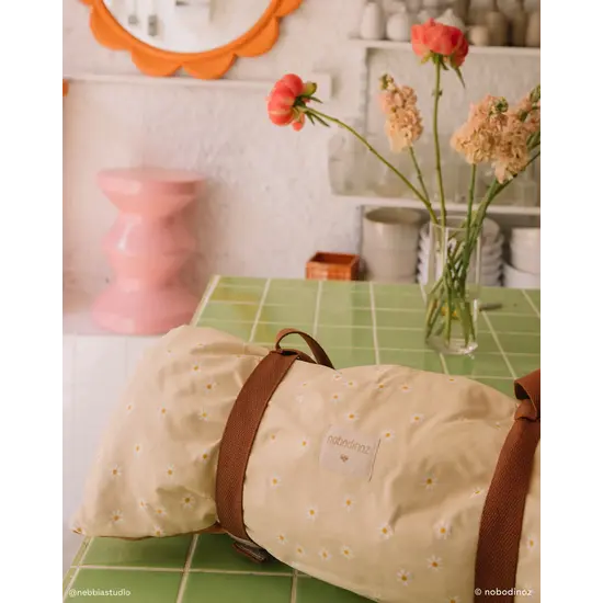 Nobodinoz Nobodinoz | Tapis de pique-nique imperméable Sunshine Daisies