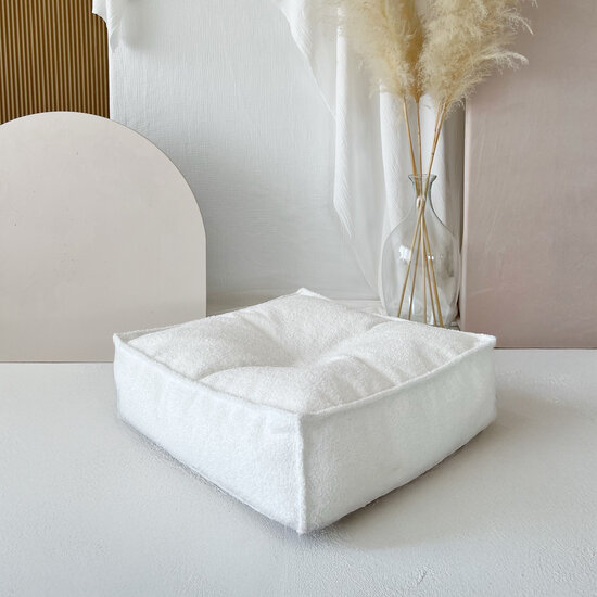 Moje Moje |  Bouclé Ottoman -carré - Blanc