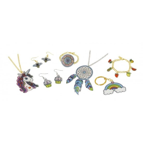 Buki Buki | Shrink Plastic jewellery