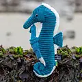 Les déglingos | Les Ptipotos - Pluche Knuffel Papadou De Zeepaard Vader En Zijn Blauwe Baby