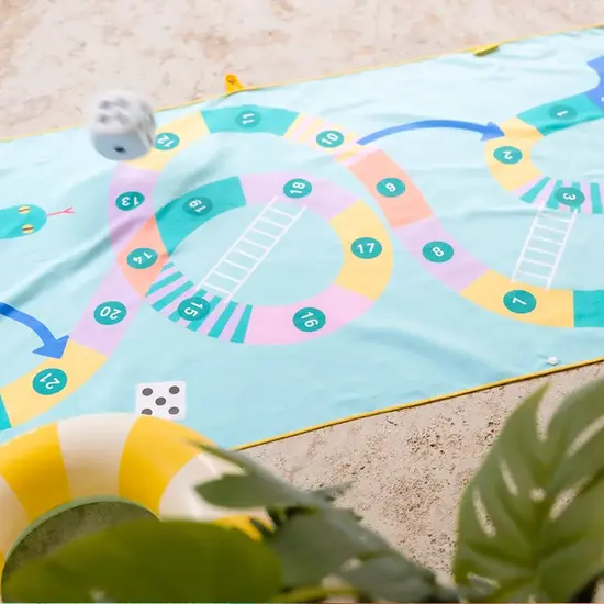 Quut Quut | PlayTowel M Snakes & Ladders 140 x 70 cm