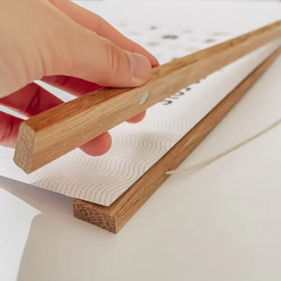 Les Petites Dates Les Petites Dates | Plakatständer Aus Kiefer