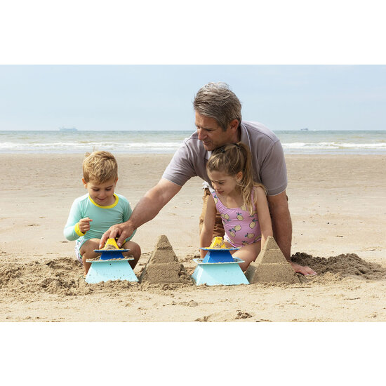 Quut Quut Pira Vintage Blue + Yellow beach toy