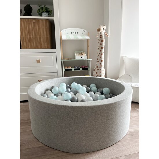Moje Moje | Piscine à balles en coton - Gris clair 90 x 30 cm + balles