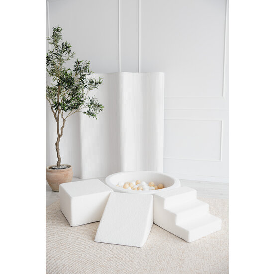 Moje Moje |  3 Elementen + Ballenbad - Bouclé White 90x30 cm + 200 Ballen