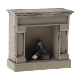 Maileg | Fireplace Mouse Off white