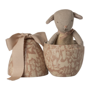Maileg | Easter egg with micro lamb, Small - Powder
