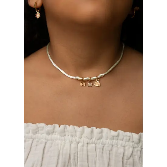 Mrs Ertha Mrs Ertha | Meine Halskette Vanilla Two Three Hoops 3 Charms gestalten