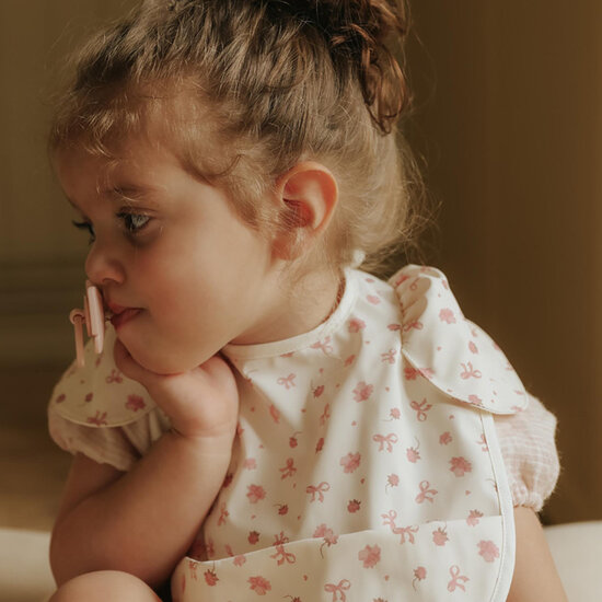 Elodie Details Elodie | Lätzchen mit Auffangbehälter Petit River Rose