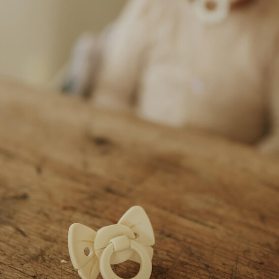 Elodie Details Elodie | Binky Bow Newborn Oat White