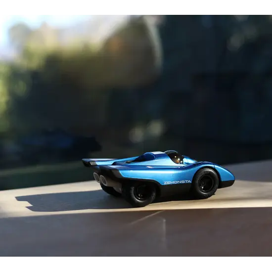 Playforever Playforever | Hans la voiture monstre