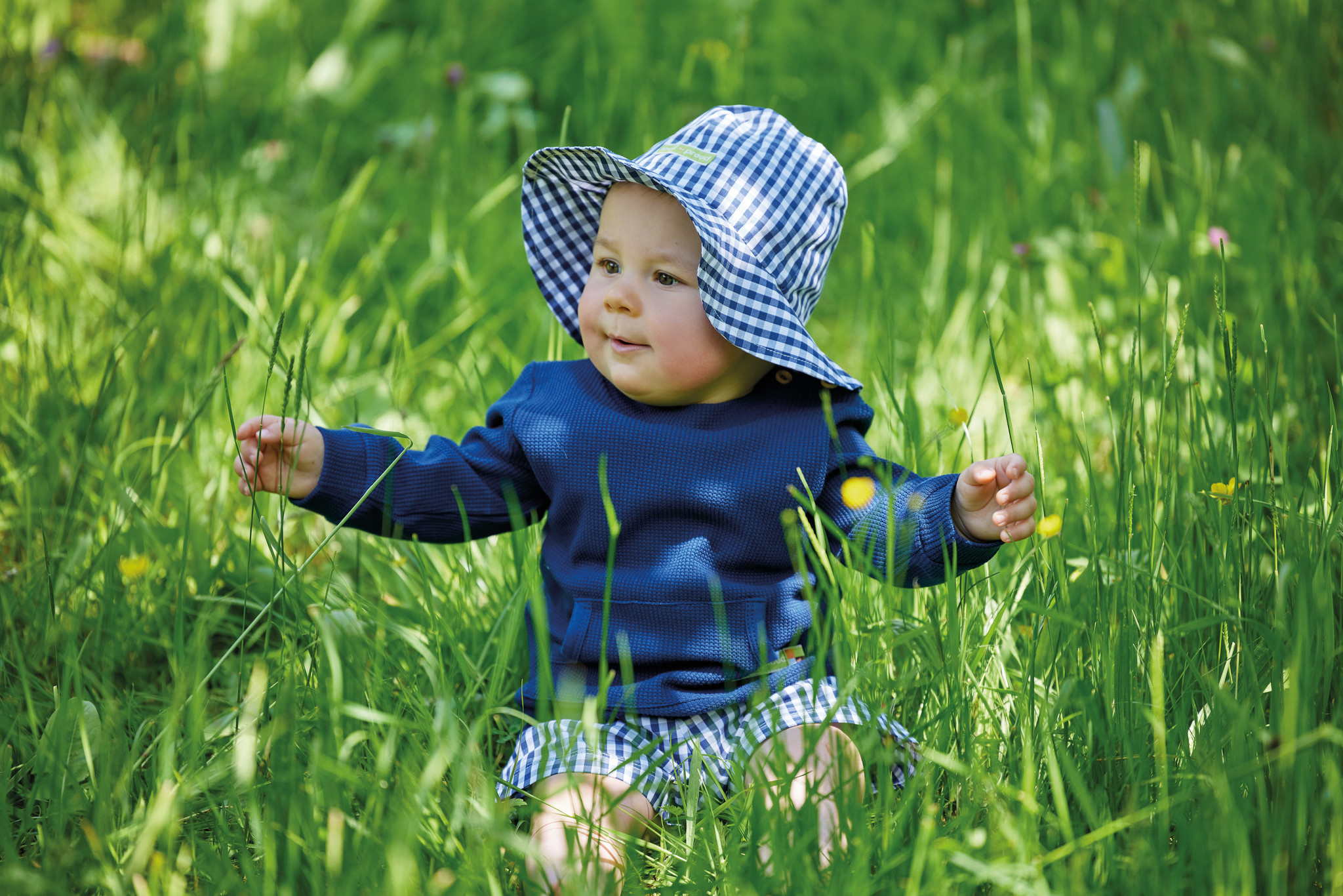 Sonnenschutz für sensible Babyhaut – ganz natürlich - Bauchliebe.ch
