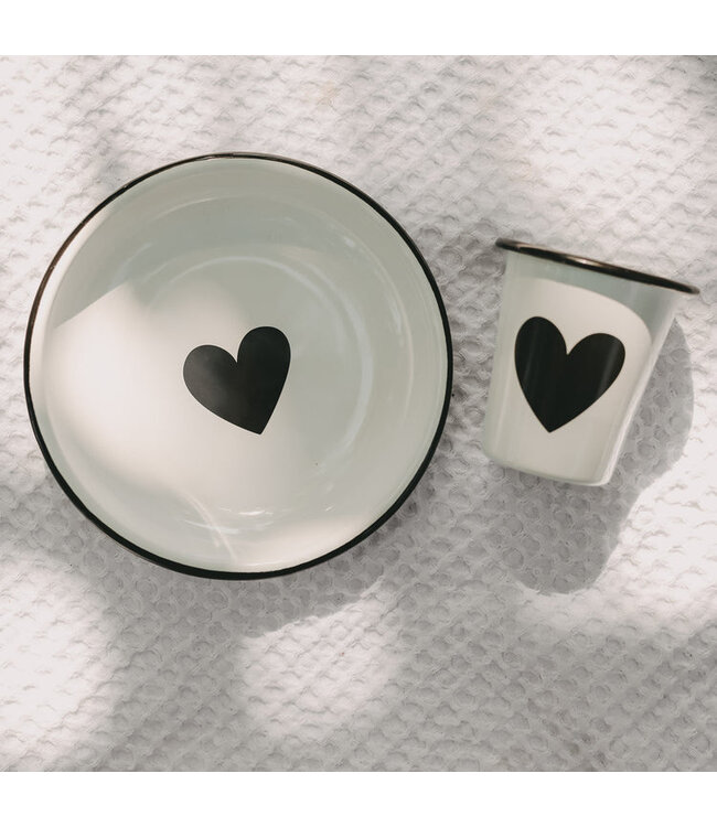 Eulenschnitt Emaille Teller grosses Herz