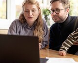 Oben im digitalen Monopol- Suchnetzwerk