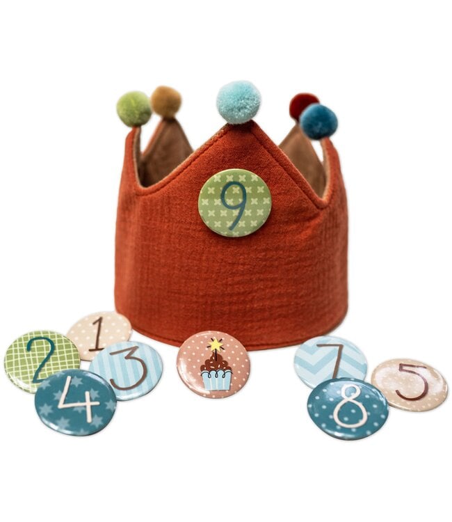 Papierdrachen Geburtstagskrone mit Zahlen aus Musselin - rotbraun