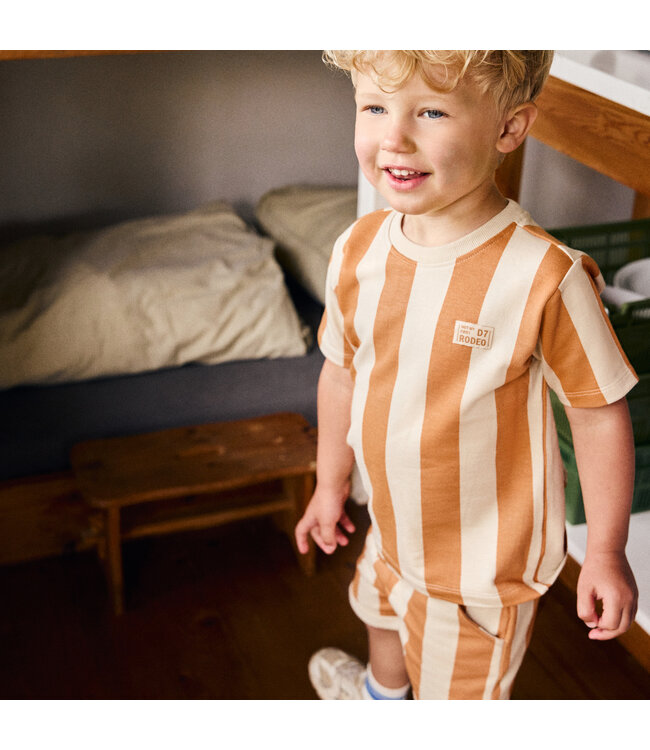 Daily7 Shorts Big Stripe aus Biobaumwolle - Sandstone