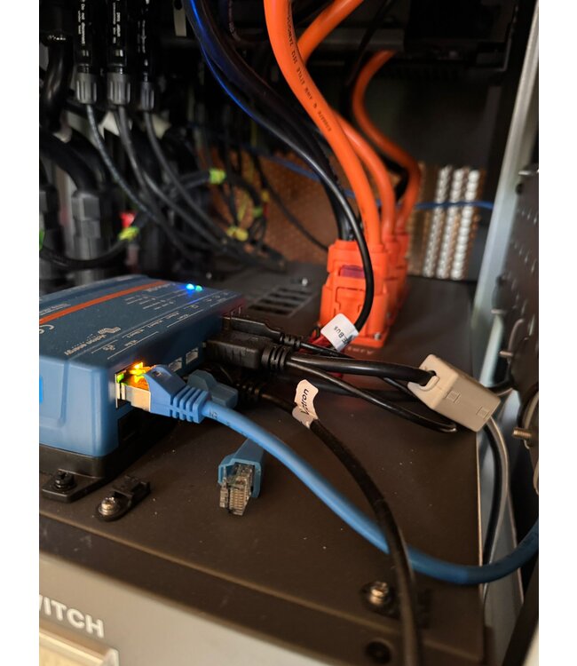 Drie Fase All-in-one cabinet 18Kva - 30,72 kwh