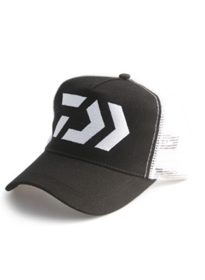 daiwa trucker hat